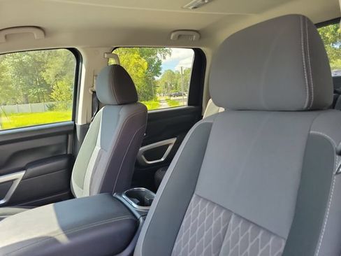 Used 2024 Nissan Titan 2WD Crew Cab image 19