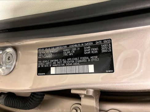 Used 2024 Volvo XC60 B5 Plus w/ Climate Package AWD/4WD image 19