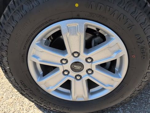 Used 2024 Ford Ranger XL image 23