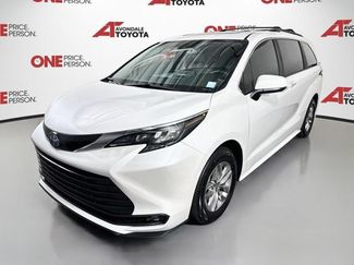 Certified 2025 Toyota Sienna XLE w/ XLE Plus Package AWD/4WD video 4