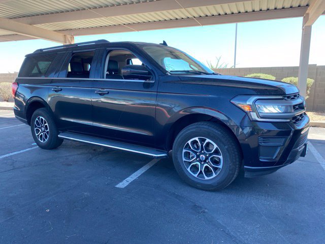 Used 2023 Ford Expedition Max XLT RWD image 4