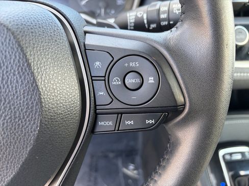 Used 2023 Toyota Corolla SE w/ Carpet Mat Package (TMS) FWD image 15