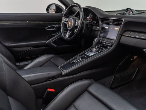 Used 2019 Porsche 911 Turbo S image 65