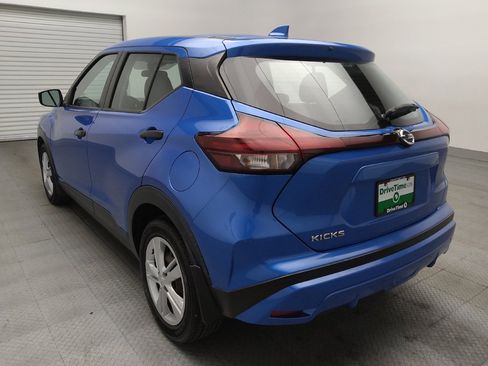 Used 2021 Nissan Kicks S FWD image 5