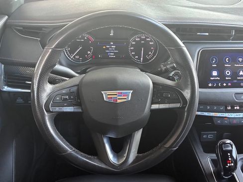 Used 2023 Cadillac XT4 Sport w/ Enhanced Visibility Package FWD image 10