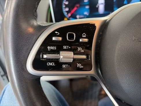 Used 2021 Mercedes-Benz GLB 250 4MATIC image 20