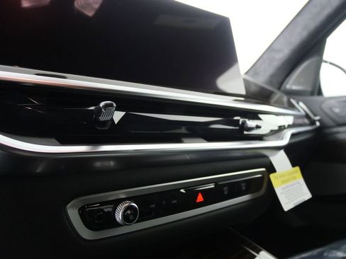 Used 2026 BMW X7 M60i image 23