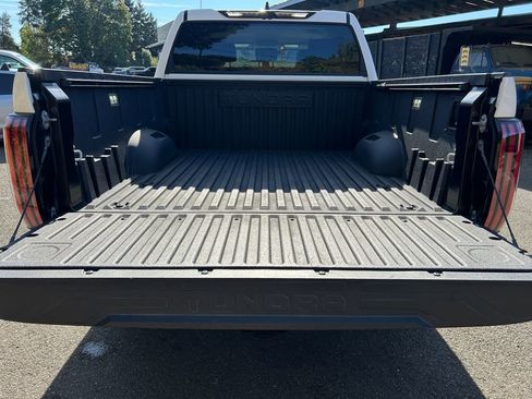 Used 2024 Toyota Tundra Limited image 24