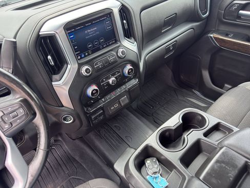 Used 2022 GMC Sierra 3500 SLE w/ SLE Value Package AWD/4WD image 10