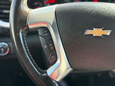 Used 2017 Chevrolet Traverse LT AWD/4WD image 10