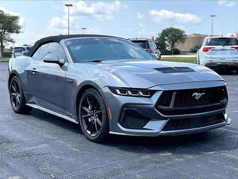 Used 2024 Ford Mustang GT Premium RWD image 2