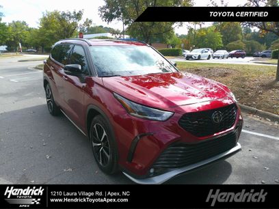 Used 2022 Toyota Highlander XSE