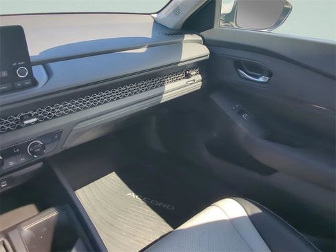 Certified 2024 Honda Accord EX image 17