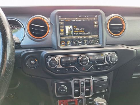 Used 2020 Jeep Gladiator Mojave image 13