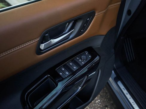 New 2026 Nissan Pathfinder Platinum AWD/4WD image 20