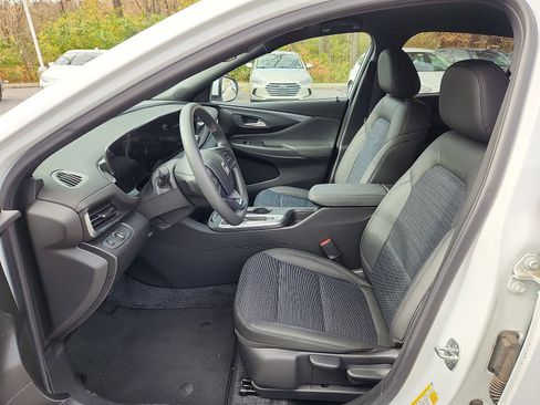 Certified 2024 Buick Envista Preferred image 11