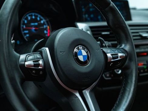 Used 2016 BMW M3 image 24