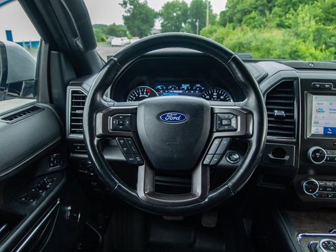 Used 2021 Ford Expedition Limited w/ Cargo Package AWD/4WD image 20