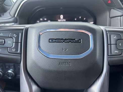 Certified 2024 GMC Yukon Denali Ultimate image 8