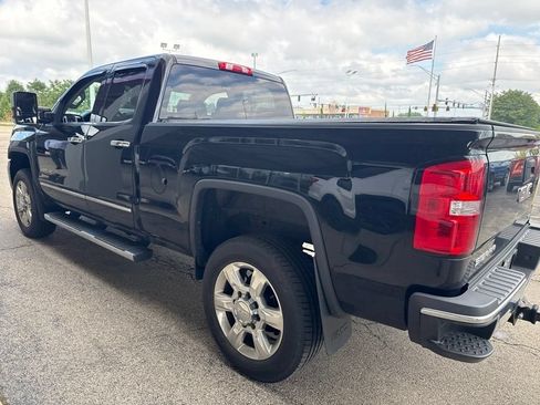 Used 2018 GMC Sierra 2500 SLT w/ Snow Plow Prep Package AWD/4WD image 5