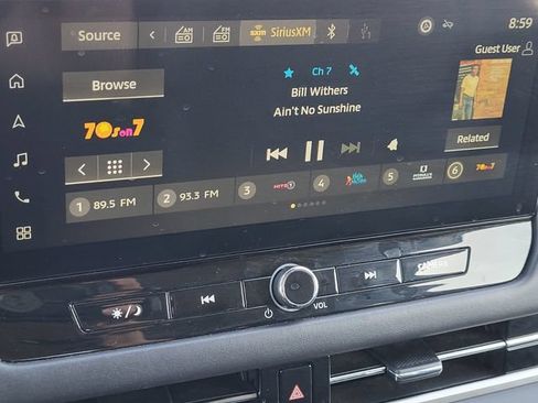 Used 2025 Mitsubishi Outlander AWD image 17