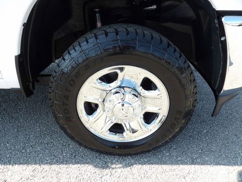 Used 2022 RAM 3500 Tradesman w/ Chrome Appearance Group AWD/4WD image 65