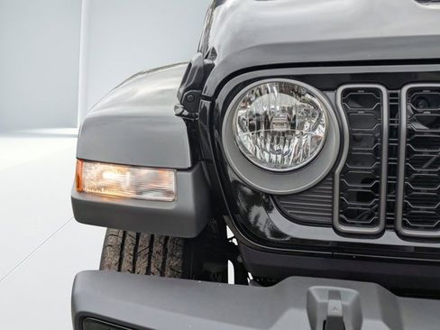 New 2025 Jeep Gladiator Sport image 8