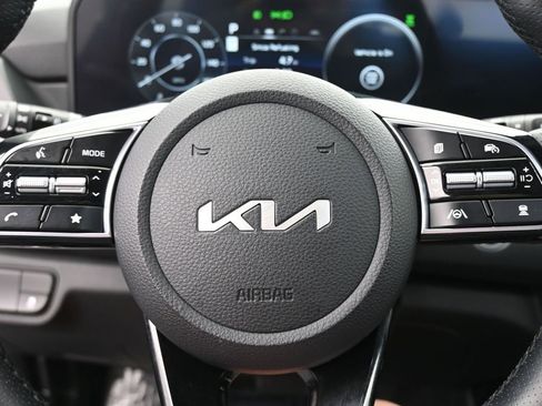 Used 2024 Kia Seltos SX image 31