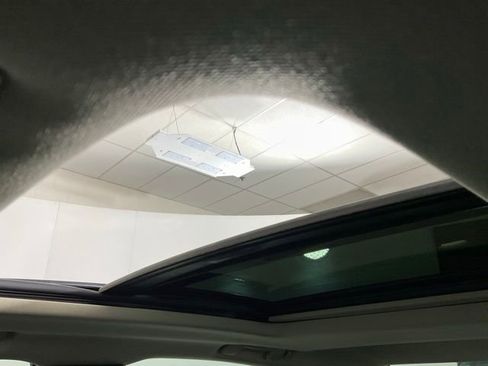 Used 2018 Cadillac XTS Luxury w/ Driver Awareness Package image 17