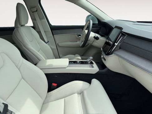 New 2026 Volvo XC90 B6 Ultra w/ Protection Package image 15