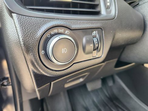 Used 2020 Buick Envision Essence image 31