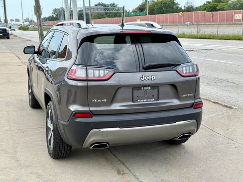 Used 2019 Jeep Cherokee Limited AWD/4WD image 9