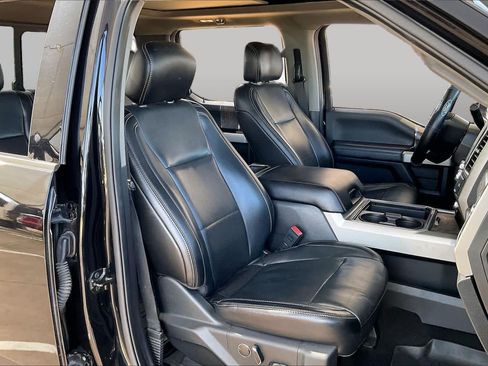Used 2019 Ford F250 Lariat w/ Lariat Ultimate Package AWD/4WD image 9