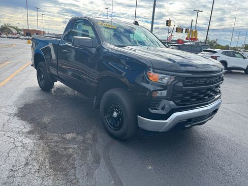 Used 2025 Chevrolet Silverado 1500 W/T w/ WT Convenience Package image 7