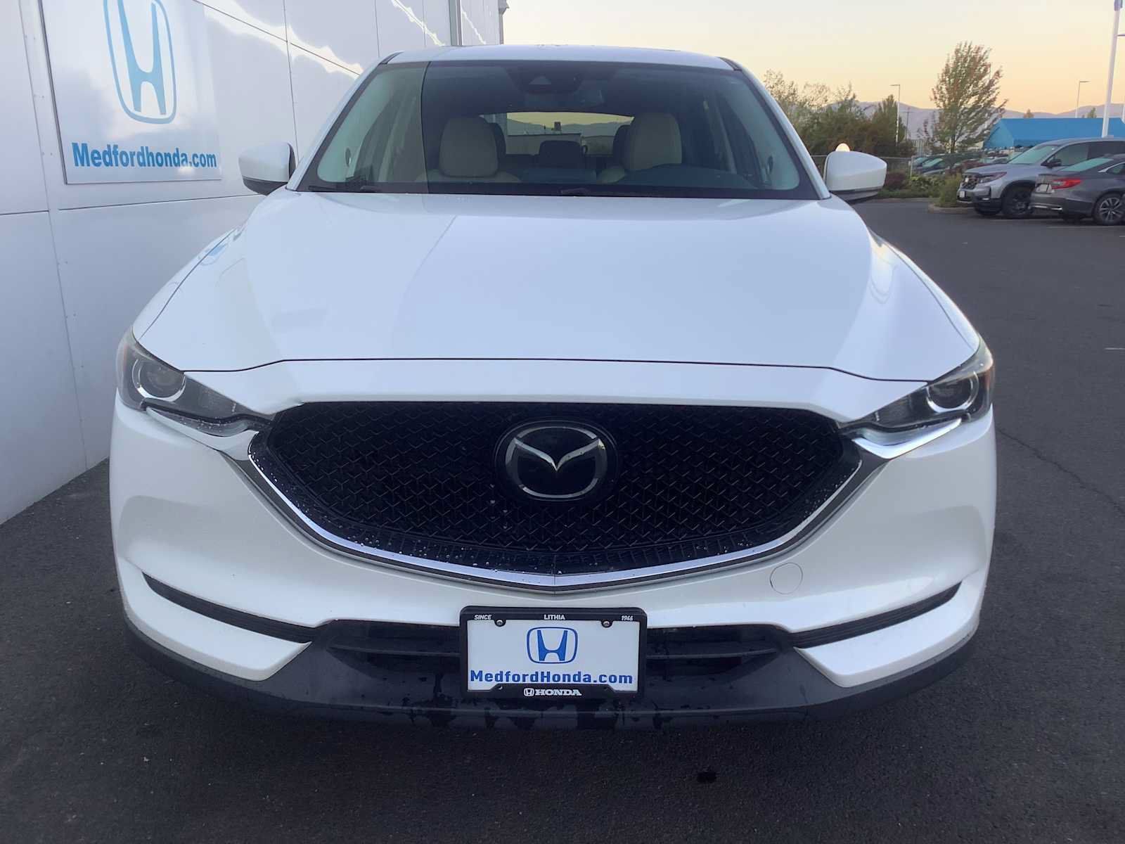 Used 2018 MAZDA CX-5 Touring w/ Preferred Equipment Package AWD/4WD image 9