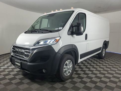 Used 2024 RAM ProMaster 2500 w/ Quick Order Package 22G SLT image 8
