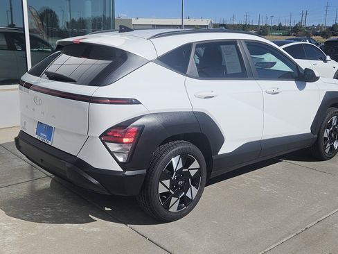 Used 2025 Hyundai Kona SEL FWD image 5