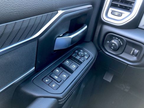 New 2026 RAM 2500 Big Horn AWD/4WD image 20