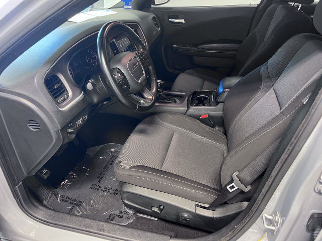 Used 2022 Dodge Charger SXT w/ Blacktop Package RWD image 6