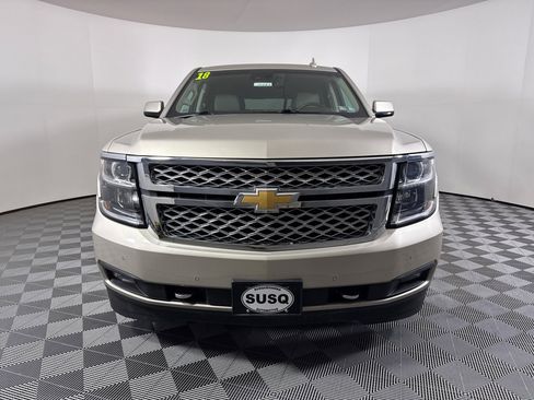 Used 2017 Chevrolet Tahoe LT w/ LT Signature Package image 2