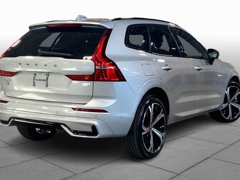 Used 2022 Volvo XC60 T8 R-Design w/ Advanced Package image 13