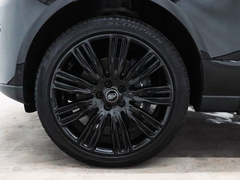 Used 2022 Land Rover Range Rover P525 Westminster Edition image 7