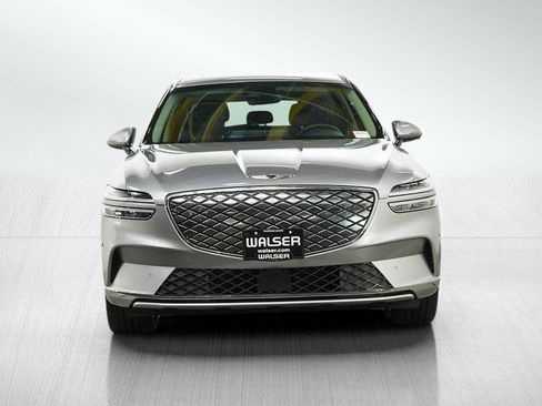 Used 2023 Genesis Electrified GV70 AWD/4WD image 8