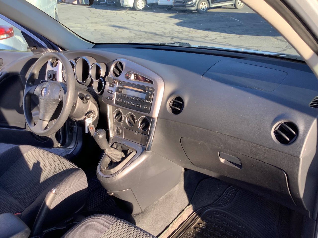 Used 2006 Toyota Matrix FWD image 27