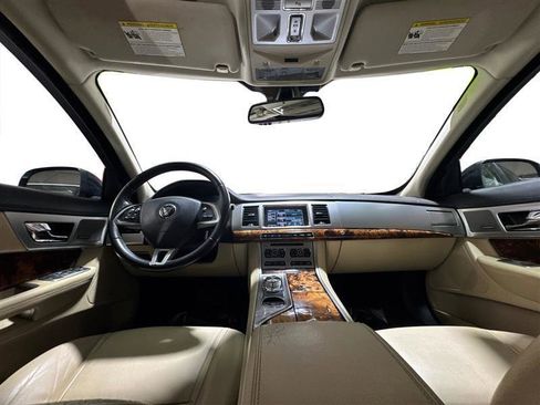 Used 2014 Jaguar XF 3.0 image 13