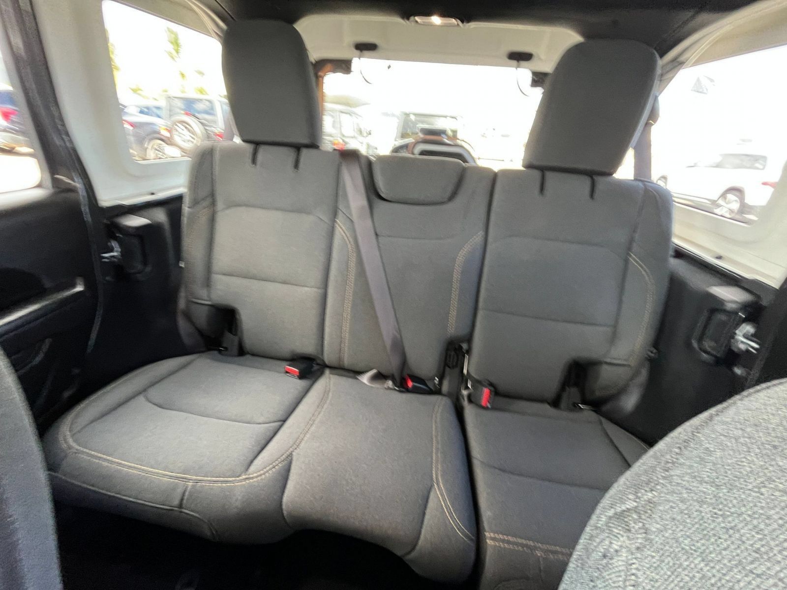 Used 2025 Jeep Wrangler Unlimited Sport AWD/4WD image 36