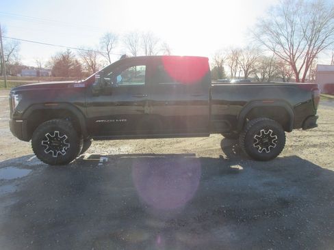 New 2026 GMC Sierra 2500 AT4X image 10