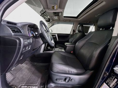 Used 2017 Toyota 4Runner Limited AWD/4WD image 12