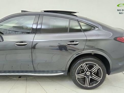 Used 2024 Mercedes-Benz GLC 300 4MATIC image 11