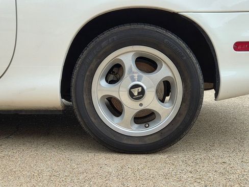 Used 1999 MAZDA MX-5 Miata image 12